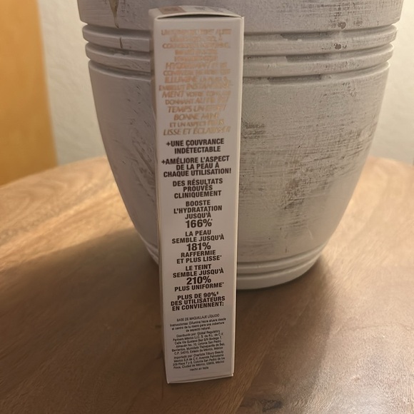 CHARLOTTE TILBURY BEAUTIFUL SKIN FOUNDATION-7 NEUTRAL NEUTRE NIB - Picture 3 of 7